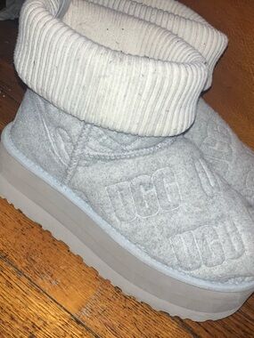 UGG Kids Light Gray Quilted Fold-Over Cuff Slipper Boot